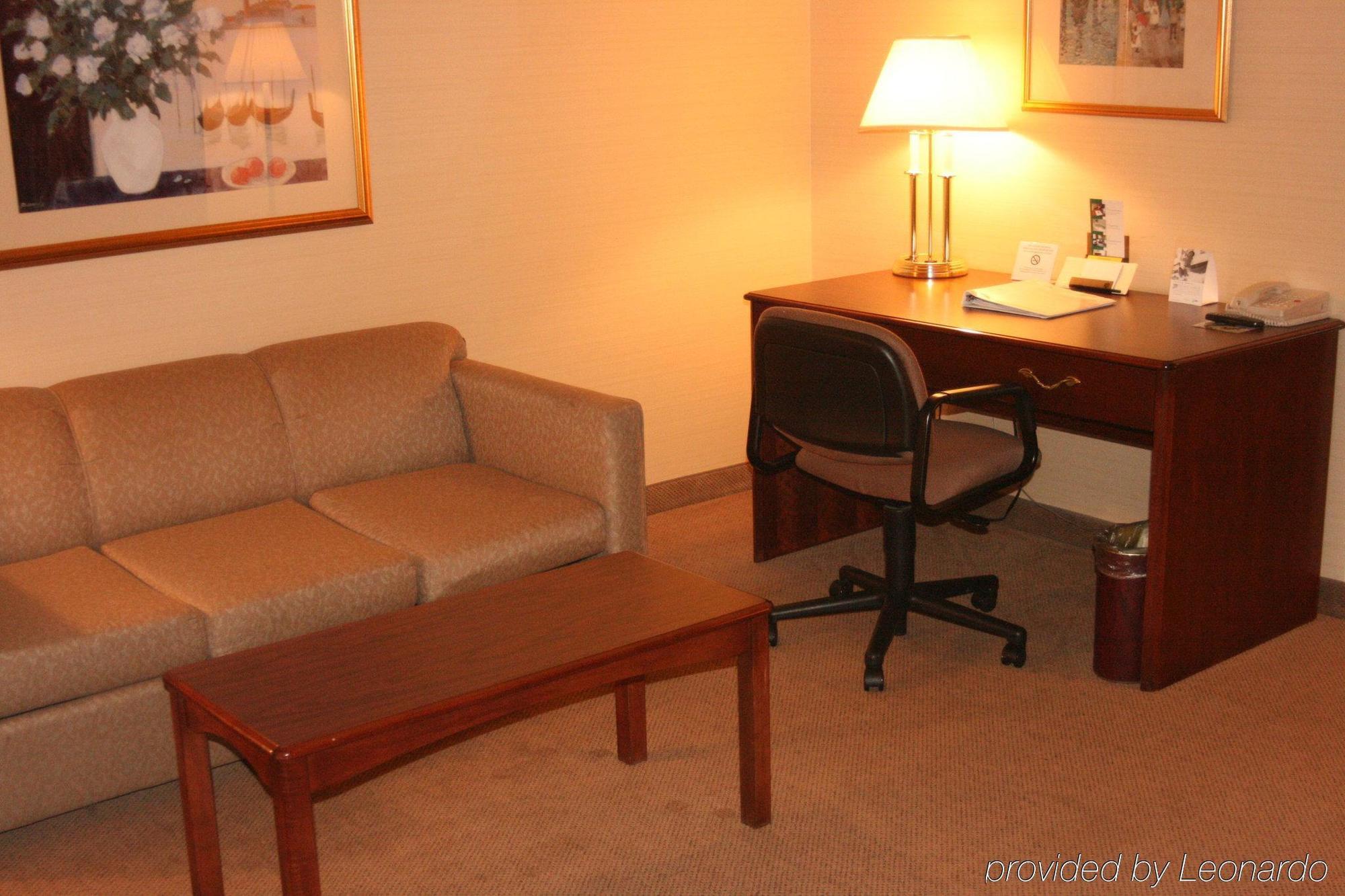 Maron Hotel&Suites Danbury Værelse billede
